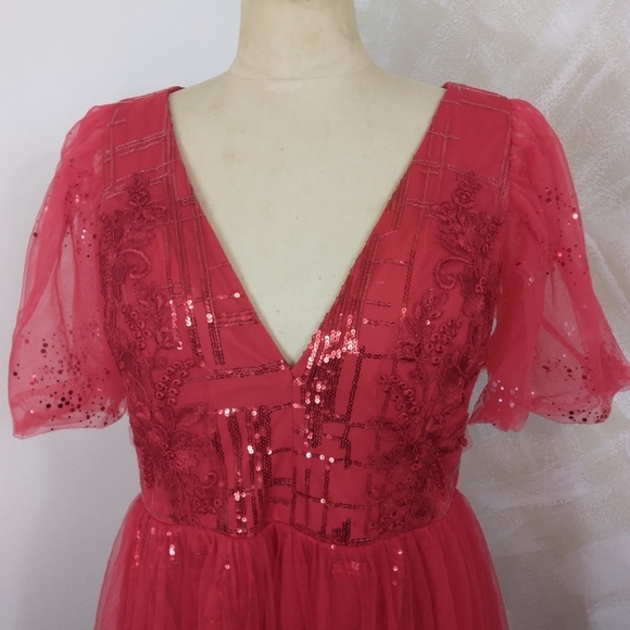 Giffniseti Dresses & Skirts - Giffniseti Size XL Long Formal Red dress